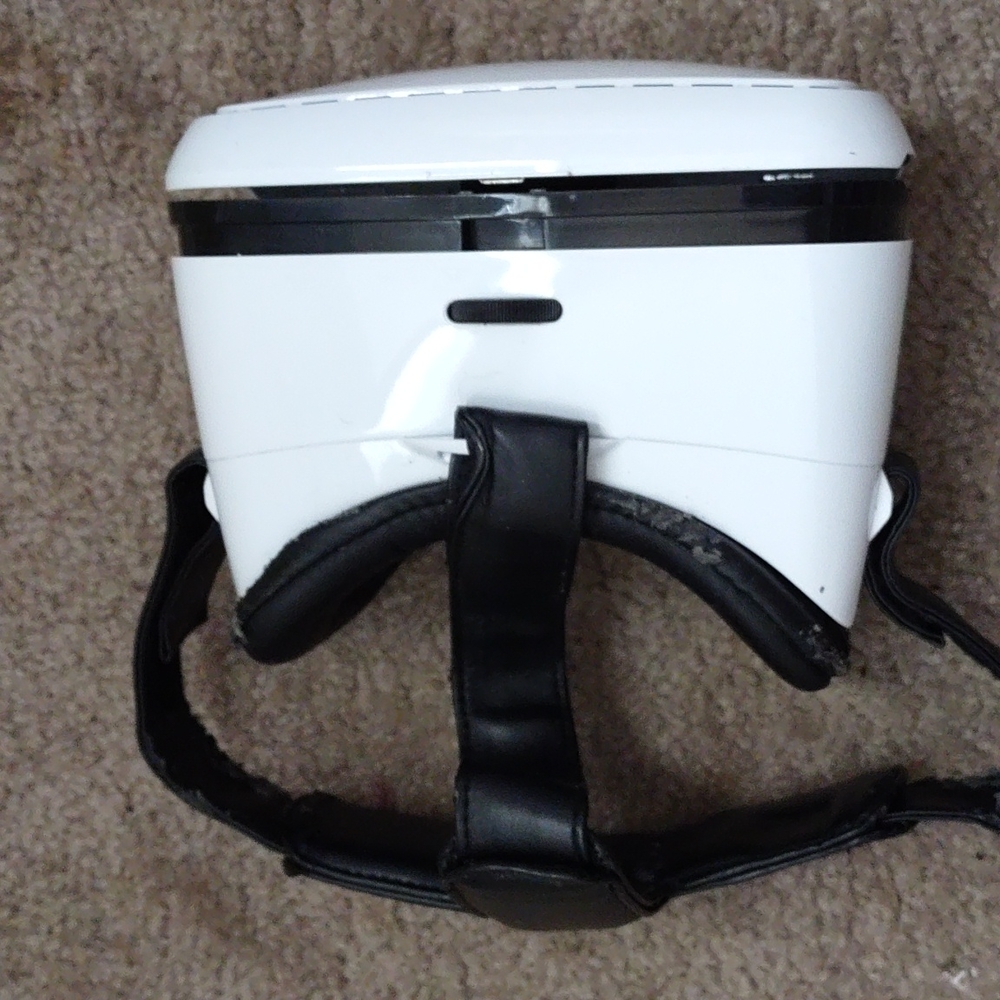 Virtual reality glasses - Picture 2 of 3